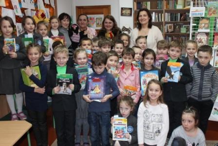 week-children-reading-3